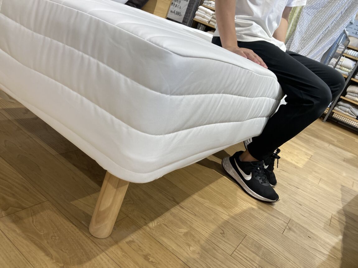 無印良品　脚付きマットレス ホワイト　シングル 脚付マットレス ポケットコイル （洗えるカバー 組み立て仕様） | 無印良品